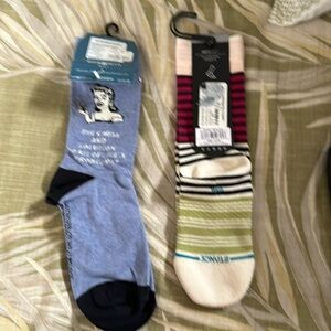 2 pairs of brand new ladies socks